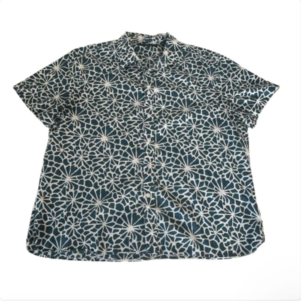 Perry Ellis Men’s XXL Teal and White Geometric Cotton Shirt.